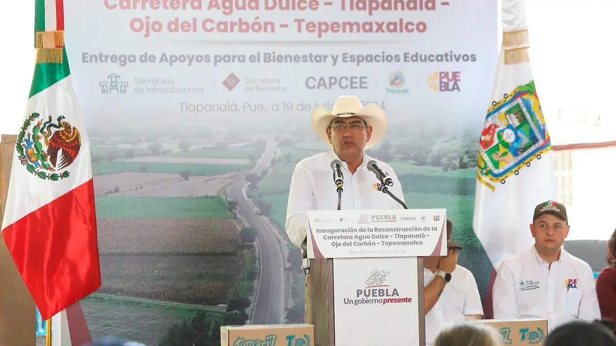 Sergio Salomon Cespedes gobernador de Puebla